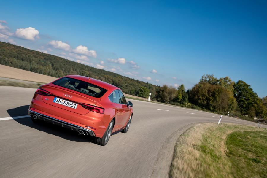  Audi S5 Sportback 2016 года  (WW) (фото 22 из 45)